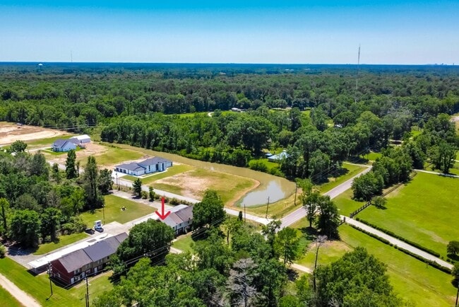 Building Photo - 16382 Hooper Rd
