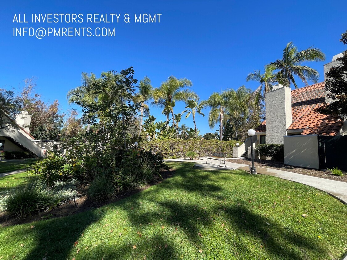 Foto principal - 313 N Melrose Dr