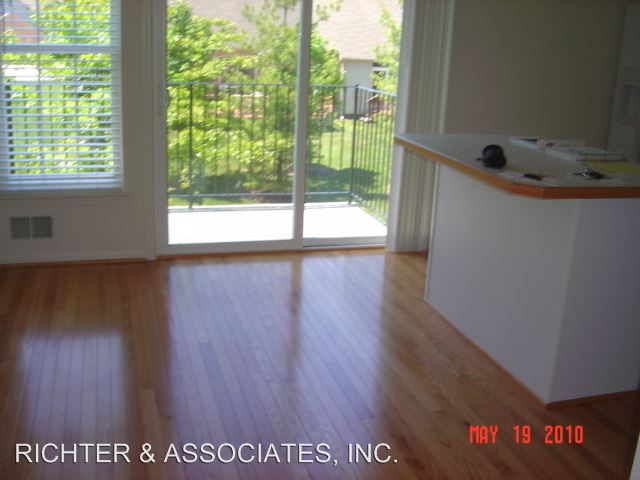 Building Photo - 664 Cherry Orchard Rd