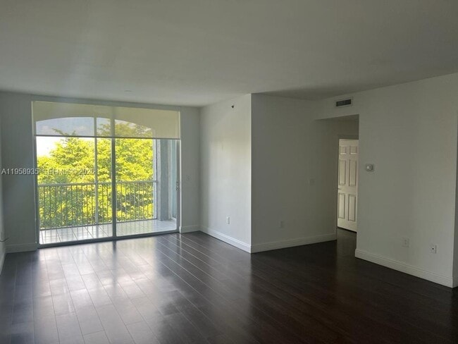 Foto del edificio - 9725 NW 52nd St