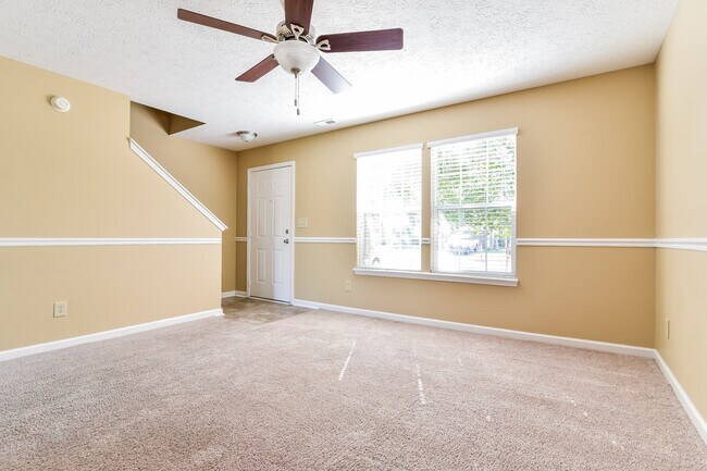 Building Photo - 8545 Gainesville Dr