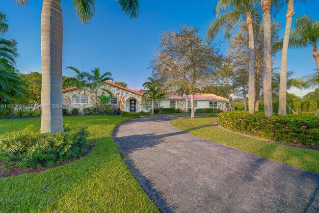 Foto del edificio - 7460 SW 109th Terrace