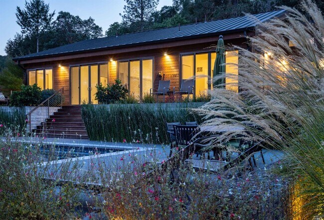 Foto del edificio - 7757 W Dry Creek Rd