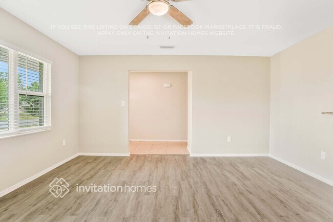 Building Photo - 10582 Jane Eyre Dr