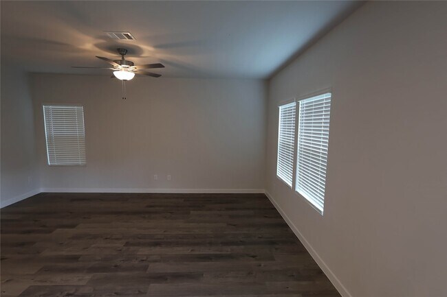 Building Photo - 7851 Bergamot Cir