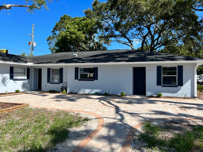 Foto principal - 29800 70th St N