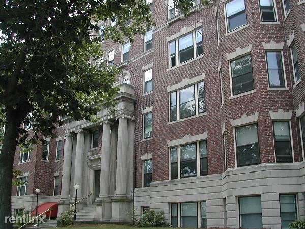 Foto principal - 1384 Commonwealth Ave