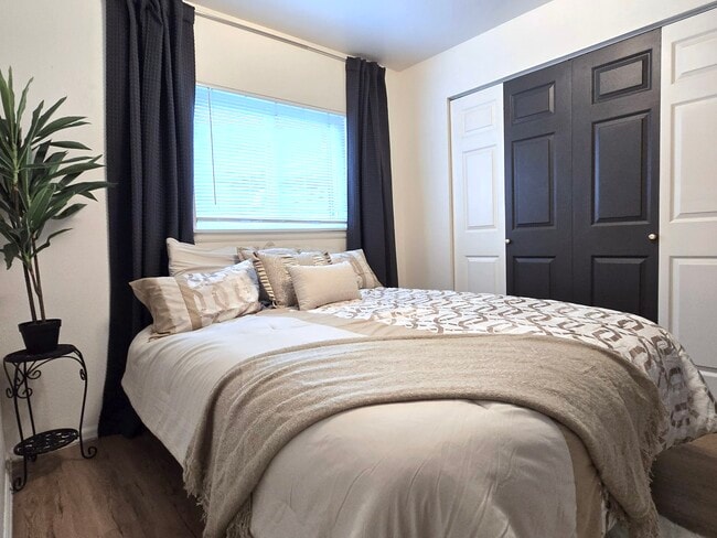 Bedroom with large closet - 1830 22nd St