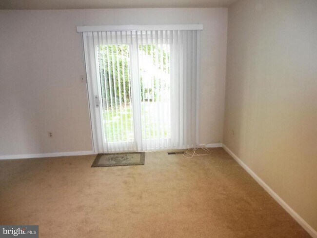 Building Photo - 3121 Benton Square Dr