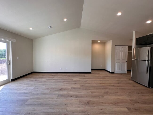 Building Photo - 1738-1740 Eldorado Dr