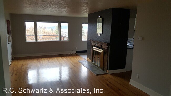 Foto del edificio - 4 br, 2 bath House - 3503 E 16th