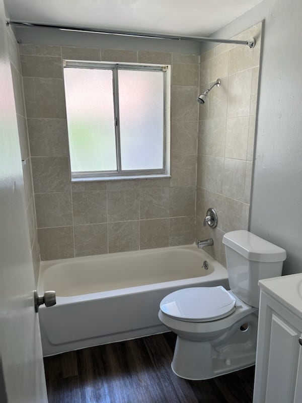 Foto del edificio - 1003 34th Ave W