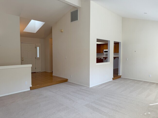 Foto del edificio - 7825 Amethyst Loop NW