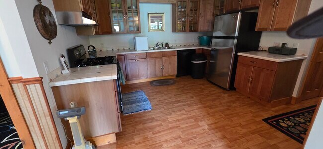 Foto del edificio - 237 Long Pond Rd