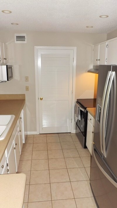 Building Photo - 609 Granville Ct