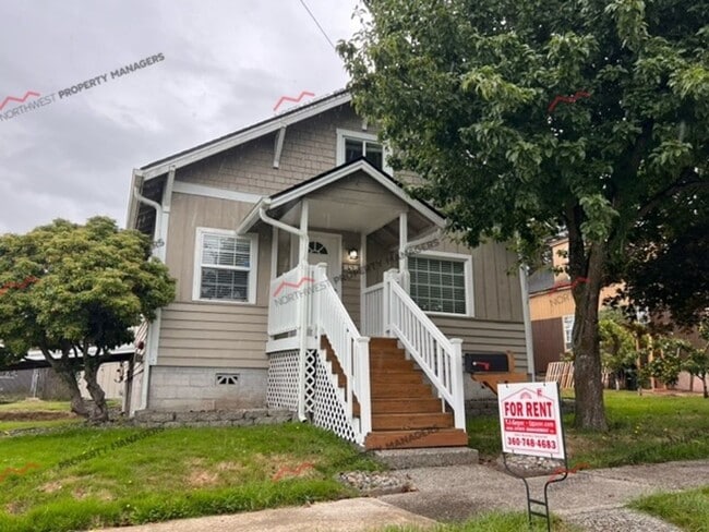 Building Photo - STATUS: *AVAILABLE* | R28 | $1895 + $100 FLAT RATE FOR W/S.*** MOVE IN SPECIAL!!! 1/2 OFF FIRST M...