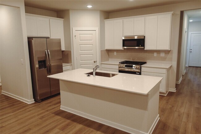 Foto del edificio - 8534 Blueberry Ash St