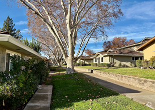 Building Photo - 861 Gilchrist Walkway