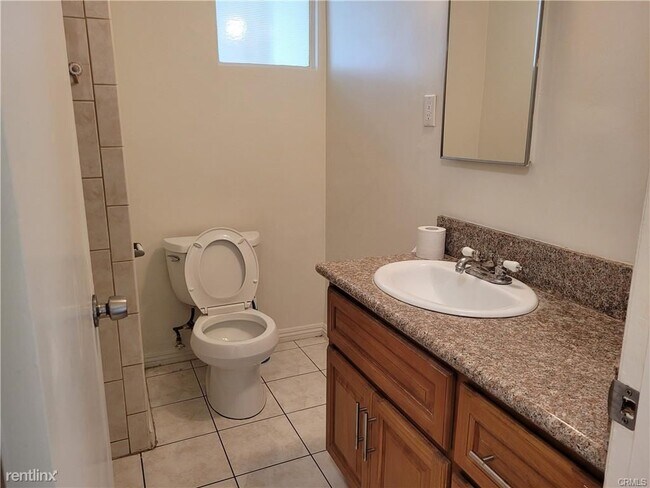 Building Photo - 3 br, 1.5 bath House - 6320 Lemon Ave