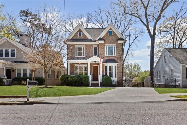Building Photo - 255 Lindbergh Drive NE