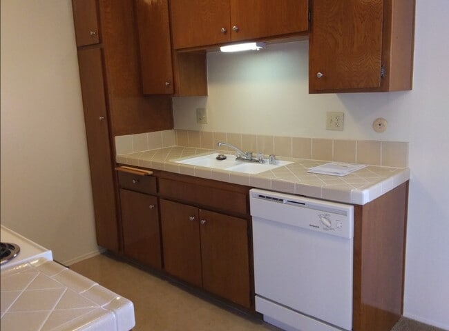 Foto del edificio - Casa De Windsor - North Clairemont