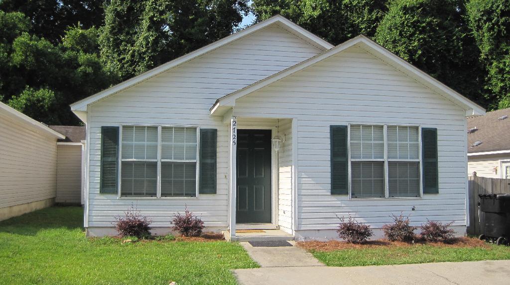 Foto principal - 2725 Oak Park Ct