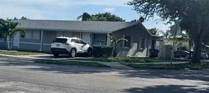 Building Photo - 630 N 58th Ave