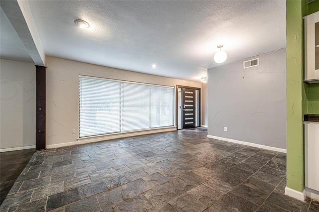 Foto del edificio - 7111 Wild Valley Dr