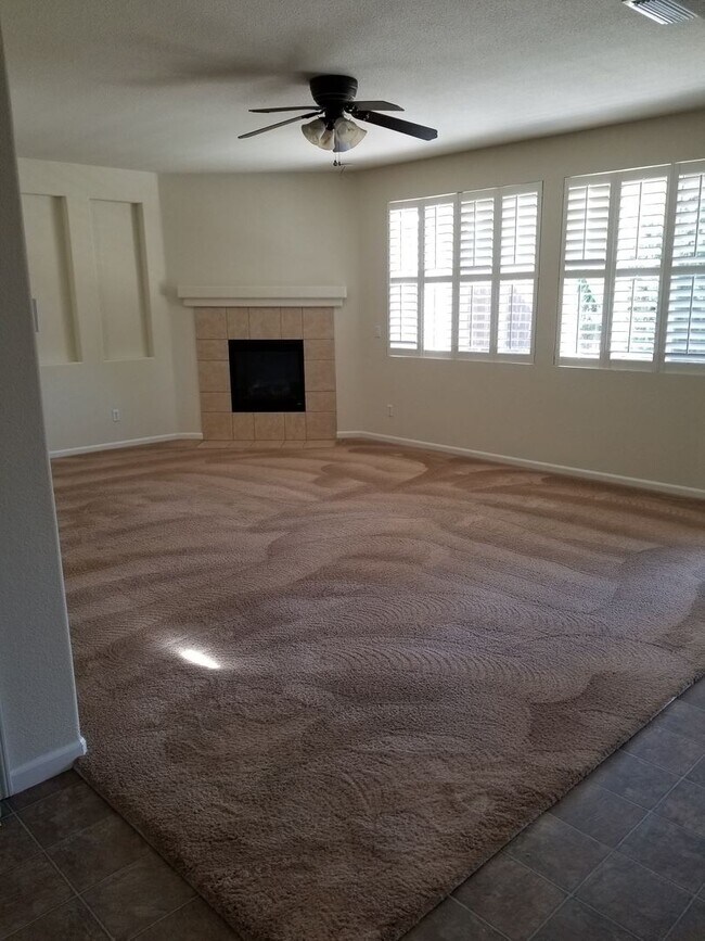 Foto del edificio - 4 br, 3 bath House - 5125 White Lotus Way