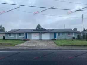 Building Photo - 1512 Judd St NE