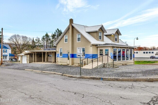 Foto del edificio - 1538 N Susquehanna Trail
