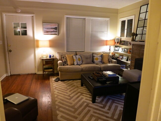 Living Room - 215 W Linwood Dr