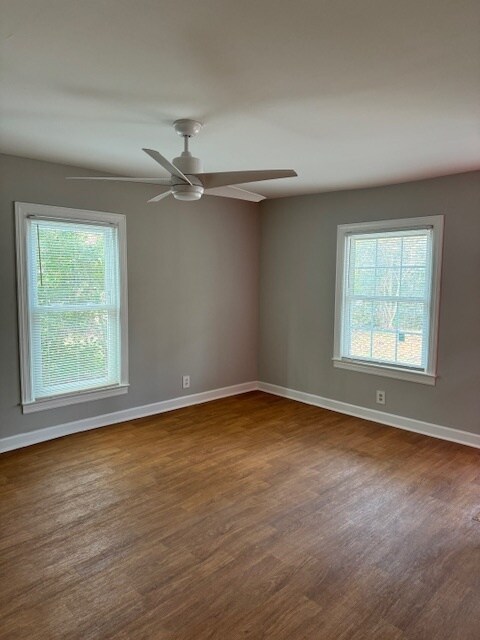 Foto del edificio - Adorable 2BR/1BA home in Woodbiine w/ large fenced in back yard!