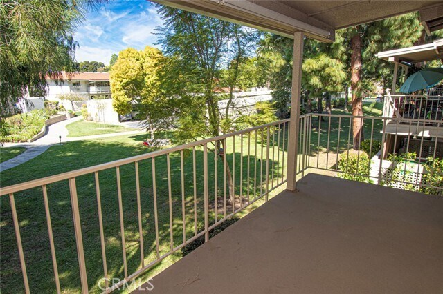 Foto del edificio - 271 Avenida Sevilla