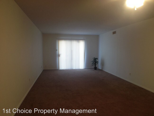 Building Photo - 4014 Ridglea Country Club Dr