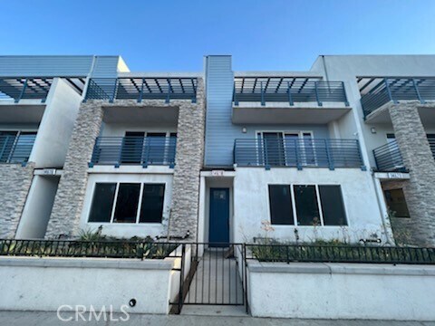 Foto del edificio - 14614 Vanowen St
