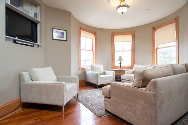 Building Photo - 230 Boston St