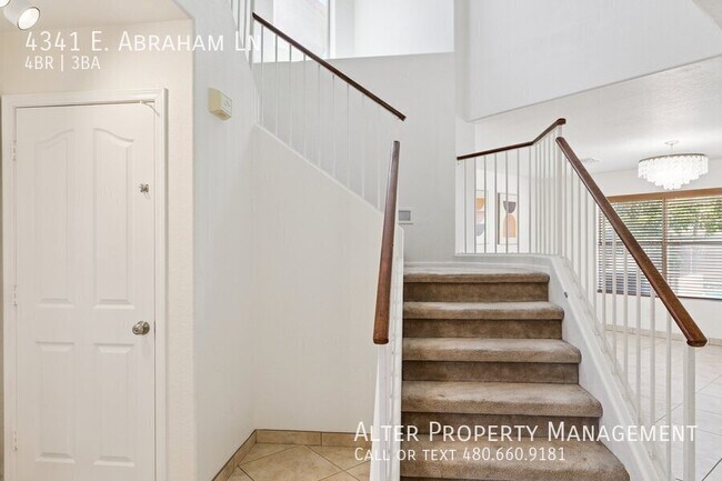 Foto del edificio - 4341 E Abraham Ln