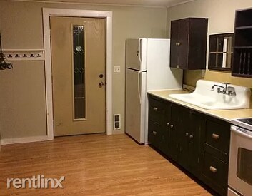 Foto del edificio - 3 br, 1 bath House - 2304 Hero Dr