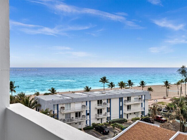 Building Photo - 320 S Surf Rd