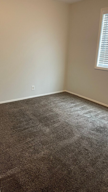 Foto del edificio - 1054 W 2000 N St