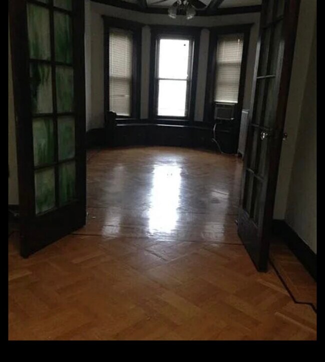 Foto del edificio - 1548 Union St