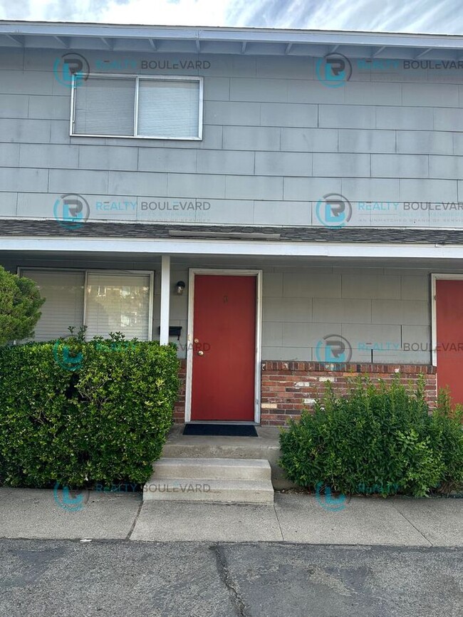 Building Photo - Welcome to your charming new home!
