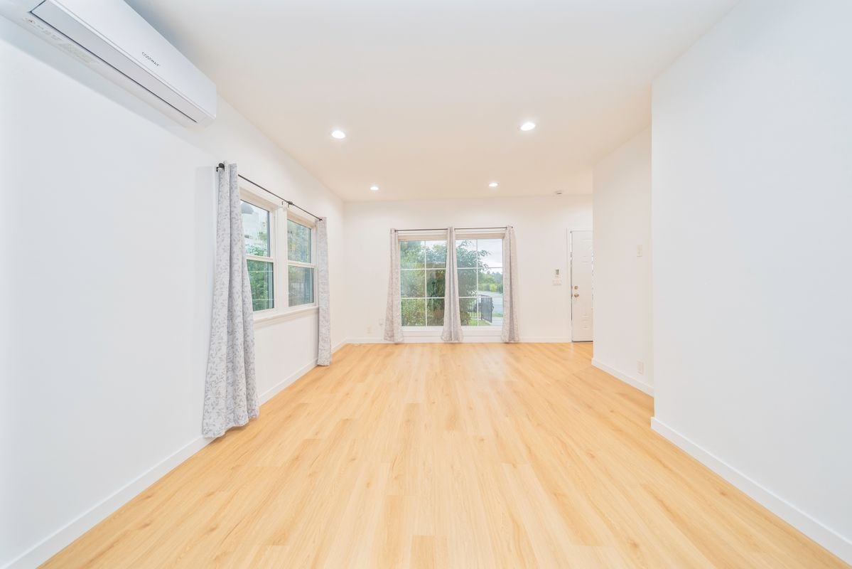 Primary Photo - 1253 Del Rey Ave