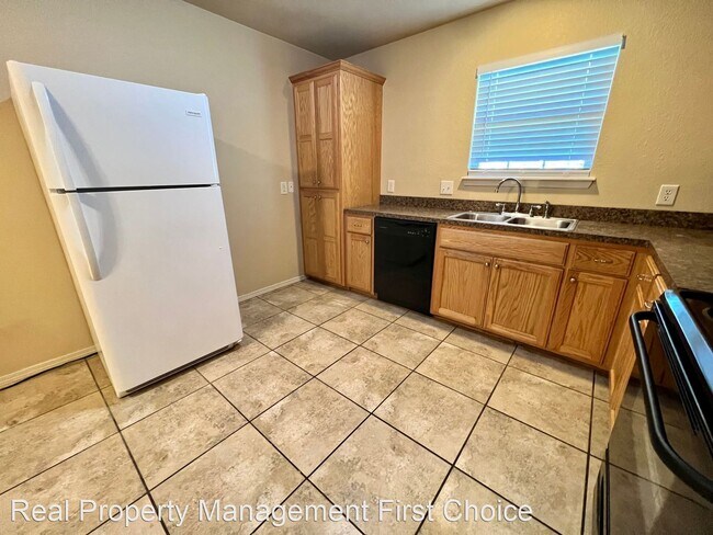 Building Photo - 2 br, 1 bath House - 5017A S 28th St