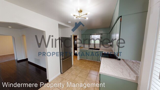 Foto del edificio - 2 br, 1 bath House - 819 Ankeny Street