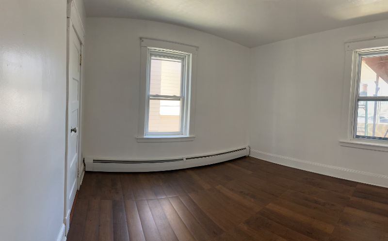 Primary Photo - 62 Clinton St