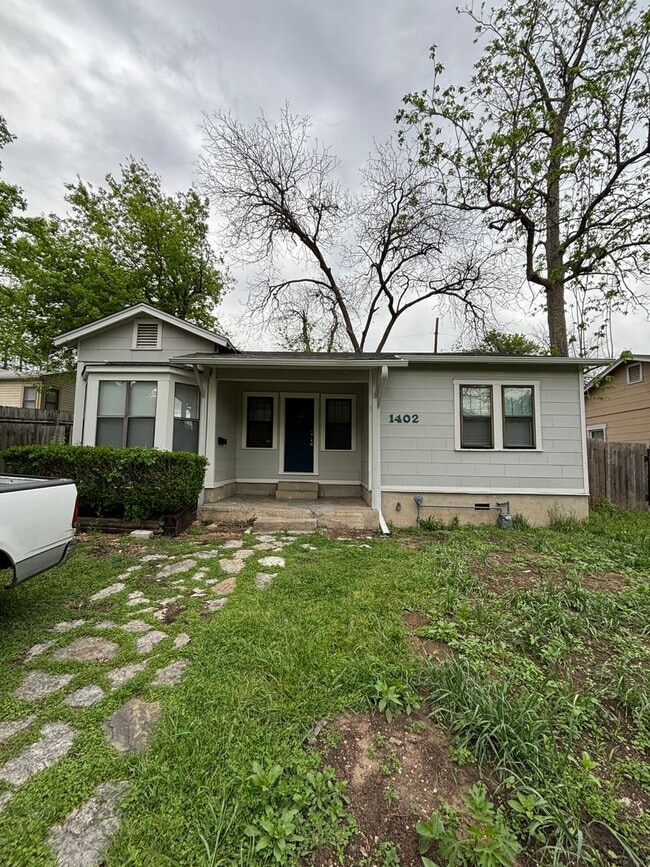 Foto del edificio - Cherrywood Bungalow for Rent