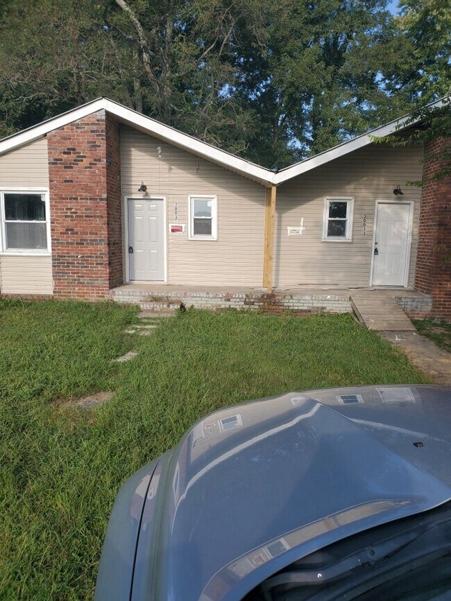 Foto del edificio - 1 BD AVAILABLE NOW. $600 PER MONTH. NEW STAINLESS STEEL APPLIANCES and UPDATES!!