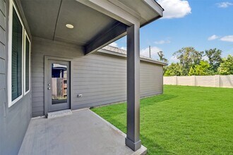 Building Photo - 1120 Novelle Bnd Dr